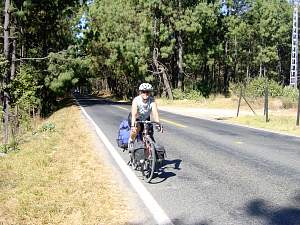 DSC02362 Nancy riding to Temascaltepec.jpg